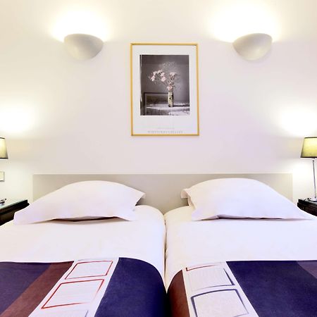 Kyriad Nimes Centre Екстериор снимка
