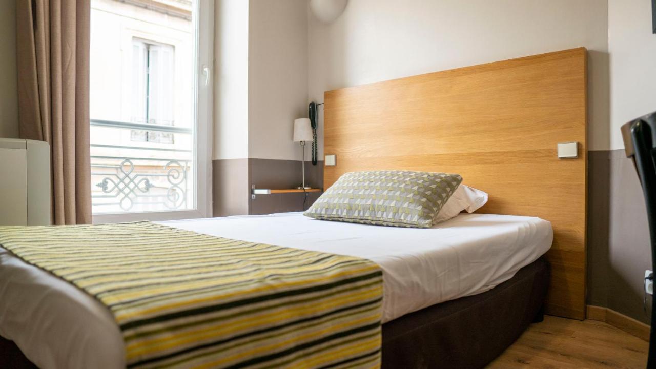 Kyriad Nimes Centre Екстериор снимка