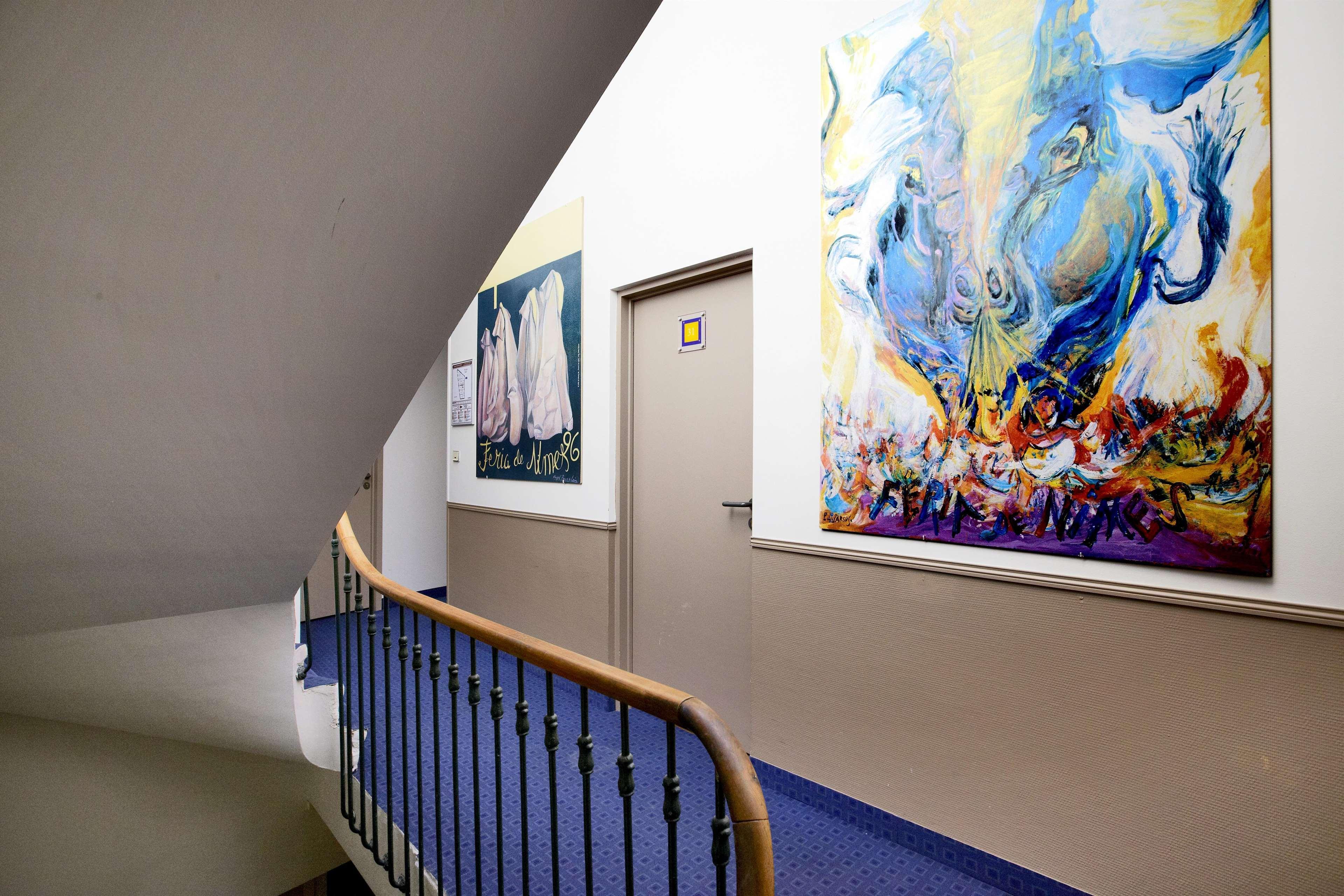 Kyriad Nimes Centre Екстериор снимка